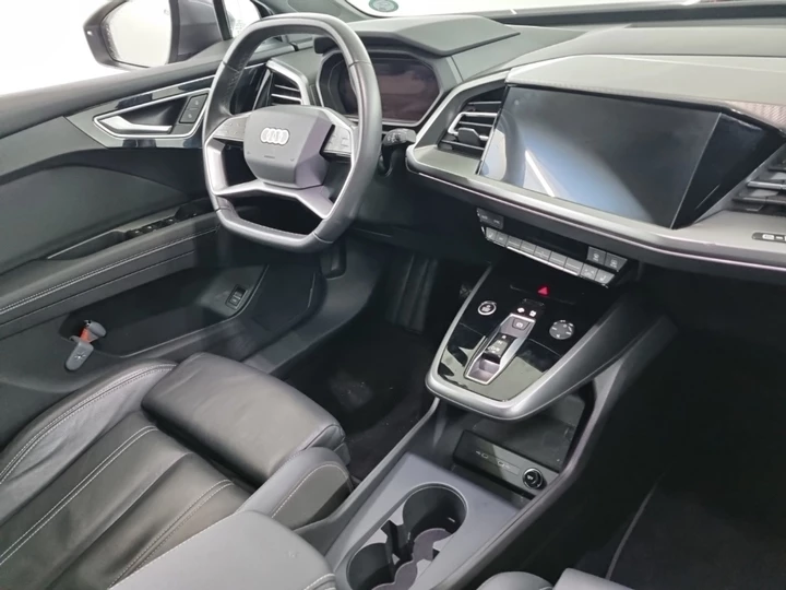 Hoofdafbeelding Audi Q4 e-tron