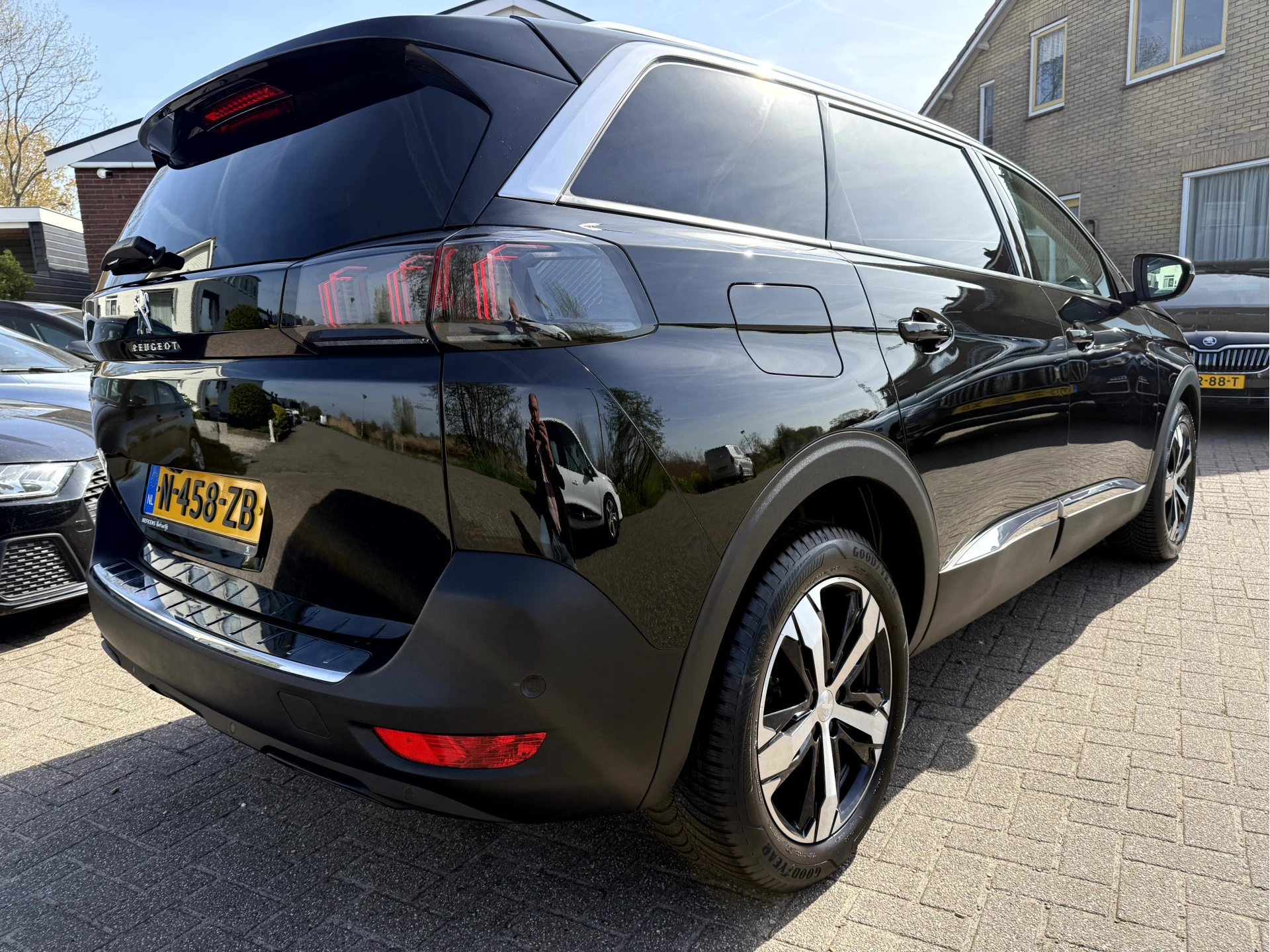 Hoofdafbeelding Peugeot 5008