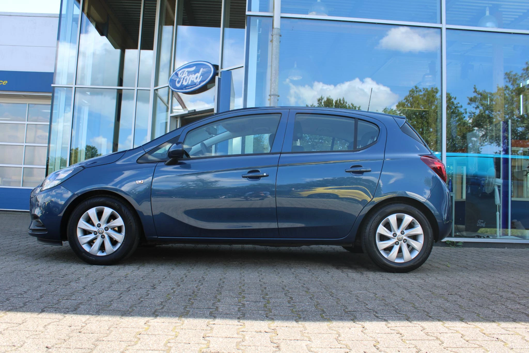 Hoofdafbeelding Opel Corsa