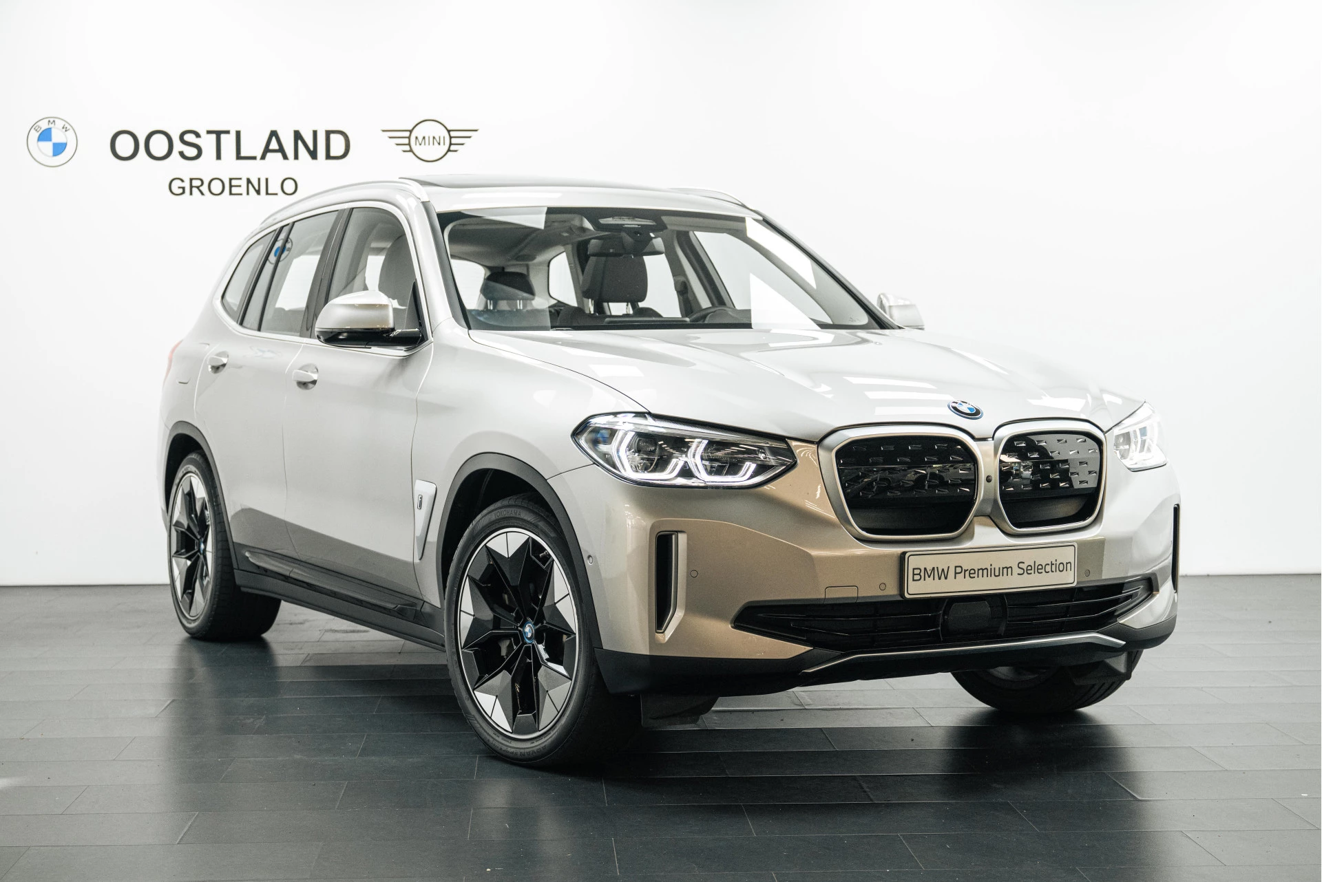 Hoofdafbeelding BMW iX3
