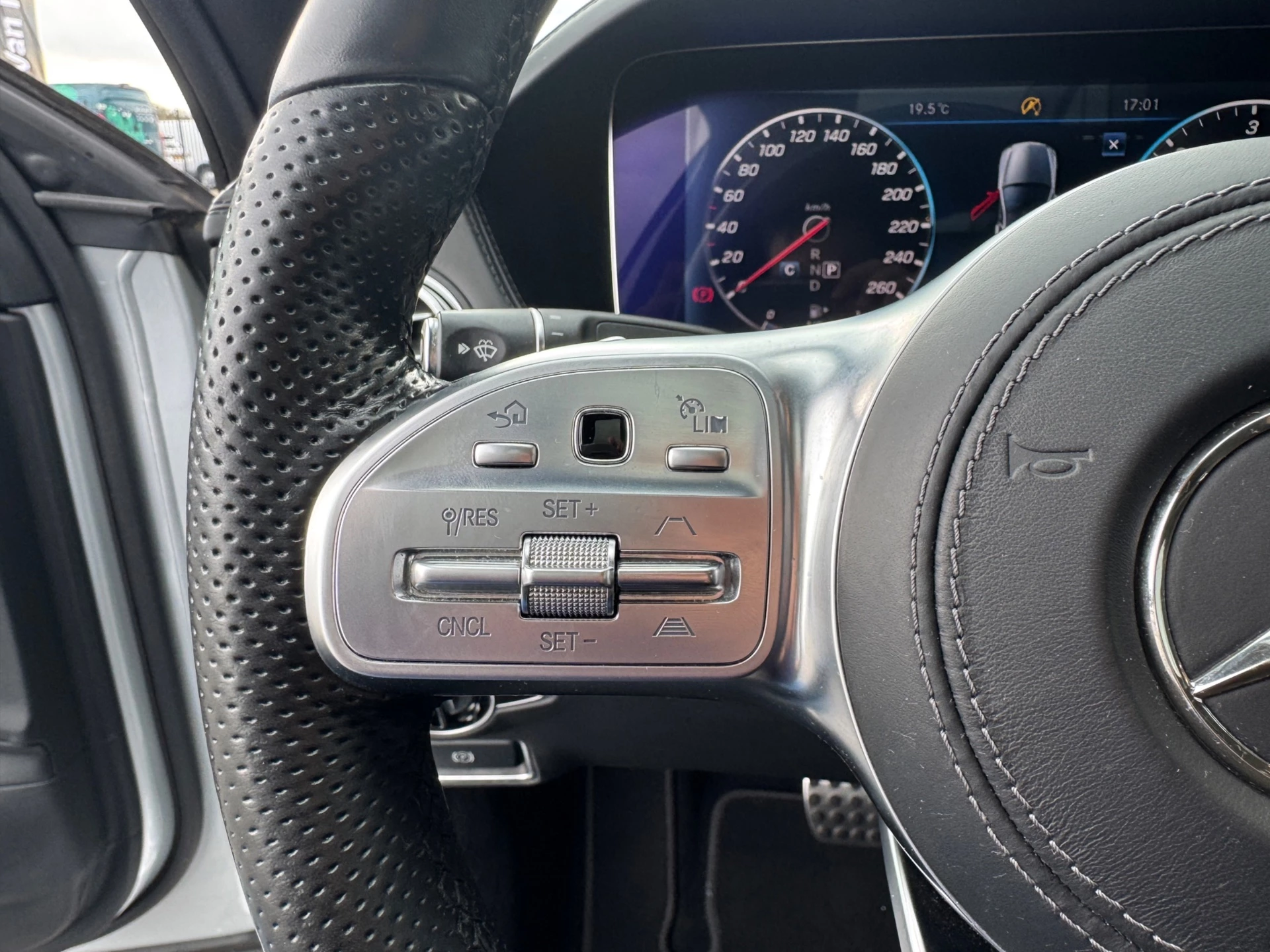 Hoofdafbeelding Mercedes-Benz S-Klasse