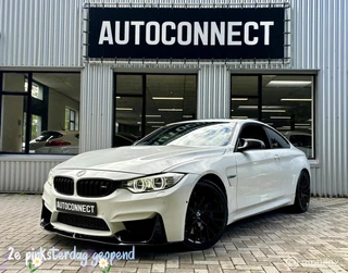 BMW 4-serie Coupé M4. SCHUIFDAK, HARMAN/KARDON, VOL OPTIES.