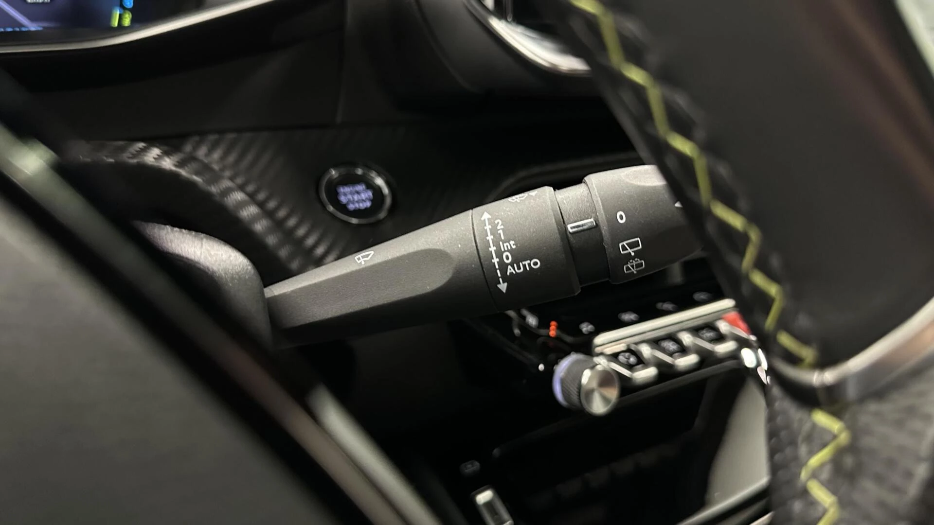 Hoofdafbeelding Peugeot e-2008