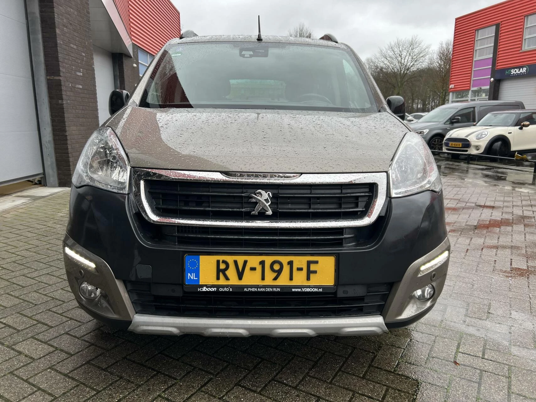 Hoofdafbeelding Peugeot Partner