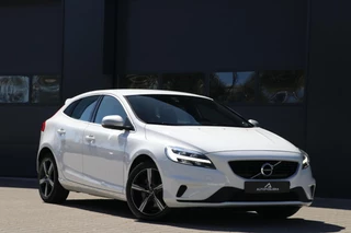 Volvo V40 2.0 T4 |R-Design| 190PK Standkachel Trekhaak Navi Led Stoelverwarming Sportzetels Leer/Alcantara 18'Inch Pdc BJ2017