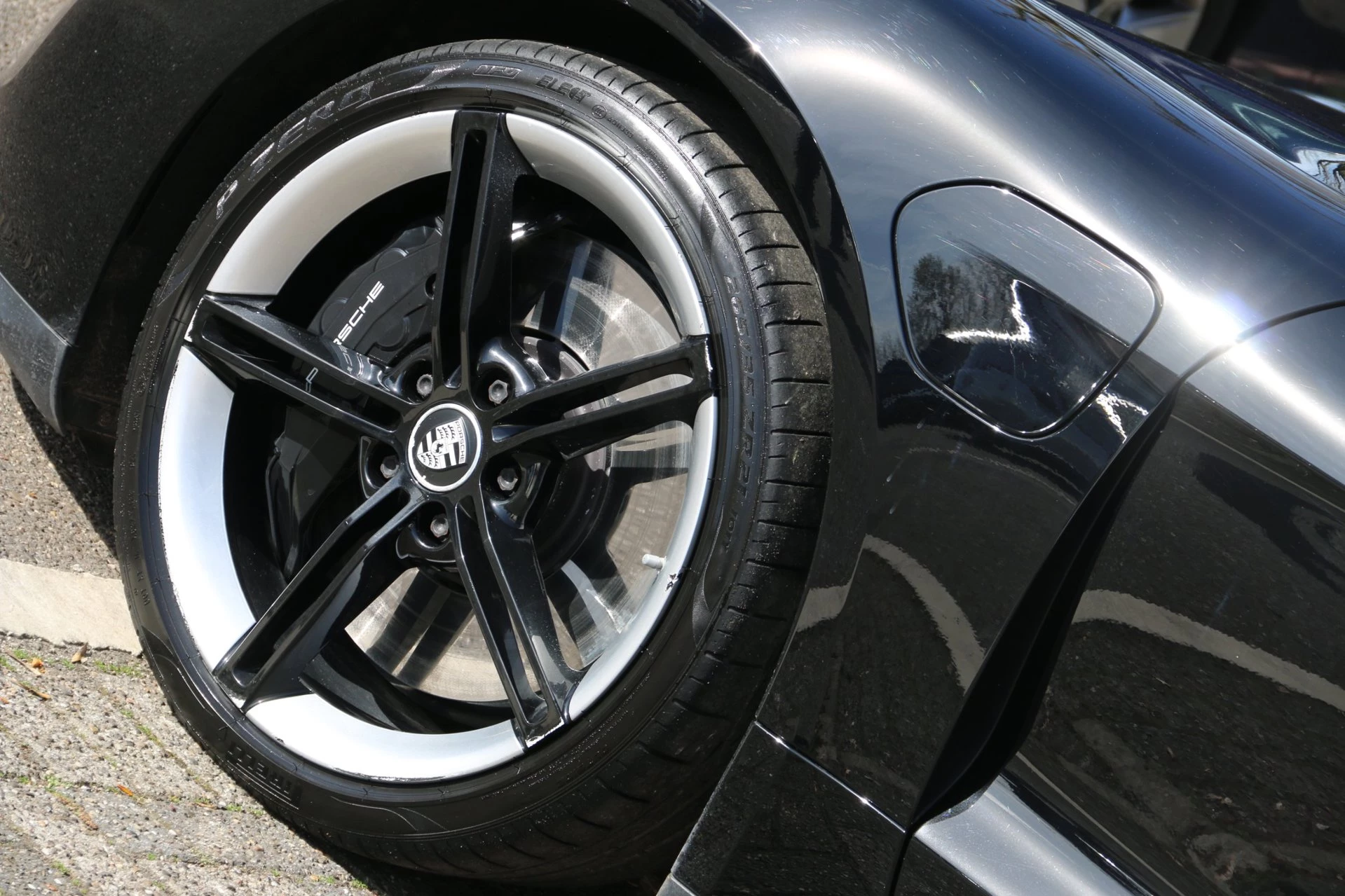 Hoofdafbeelding Porsche Taycan