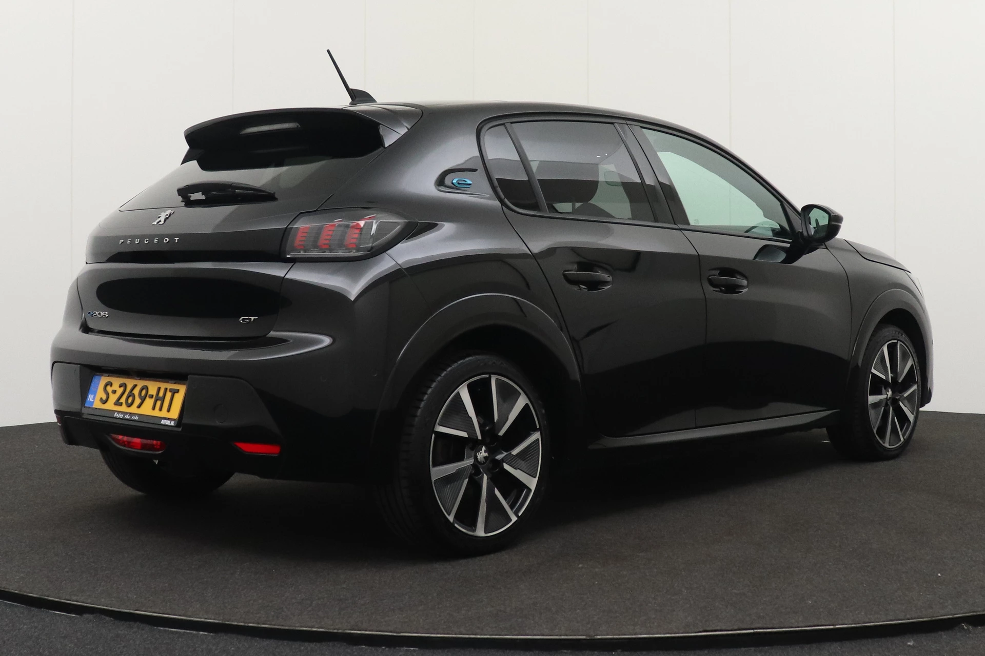 Hoofdafbeelding Peugeot e-208