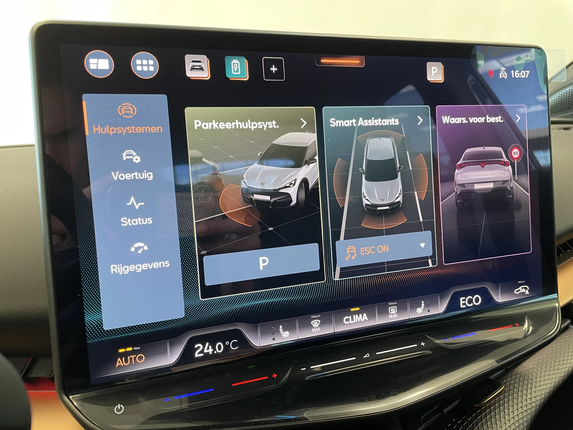 Hoofdafbeelding CUPRA Tavascan