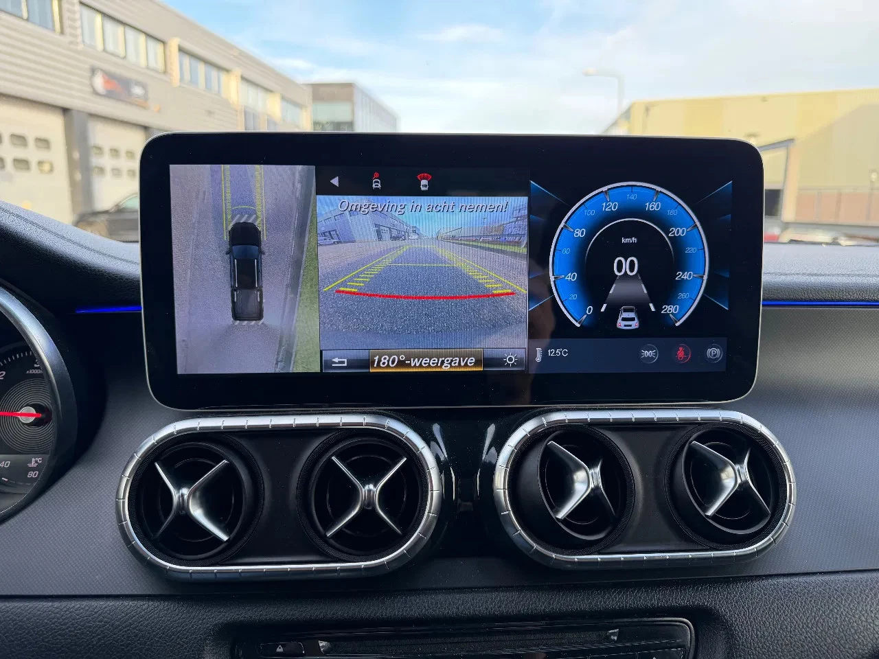 Hoofdafbeelding Mercedes-Benz X-Klasse