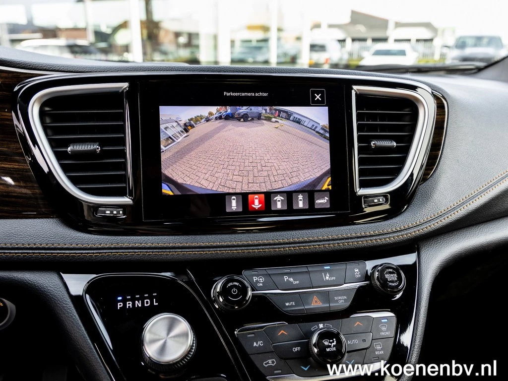 Hoofdafbeelding Chrysler Pacifica