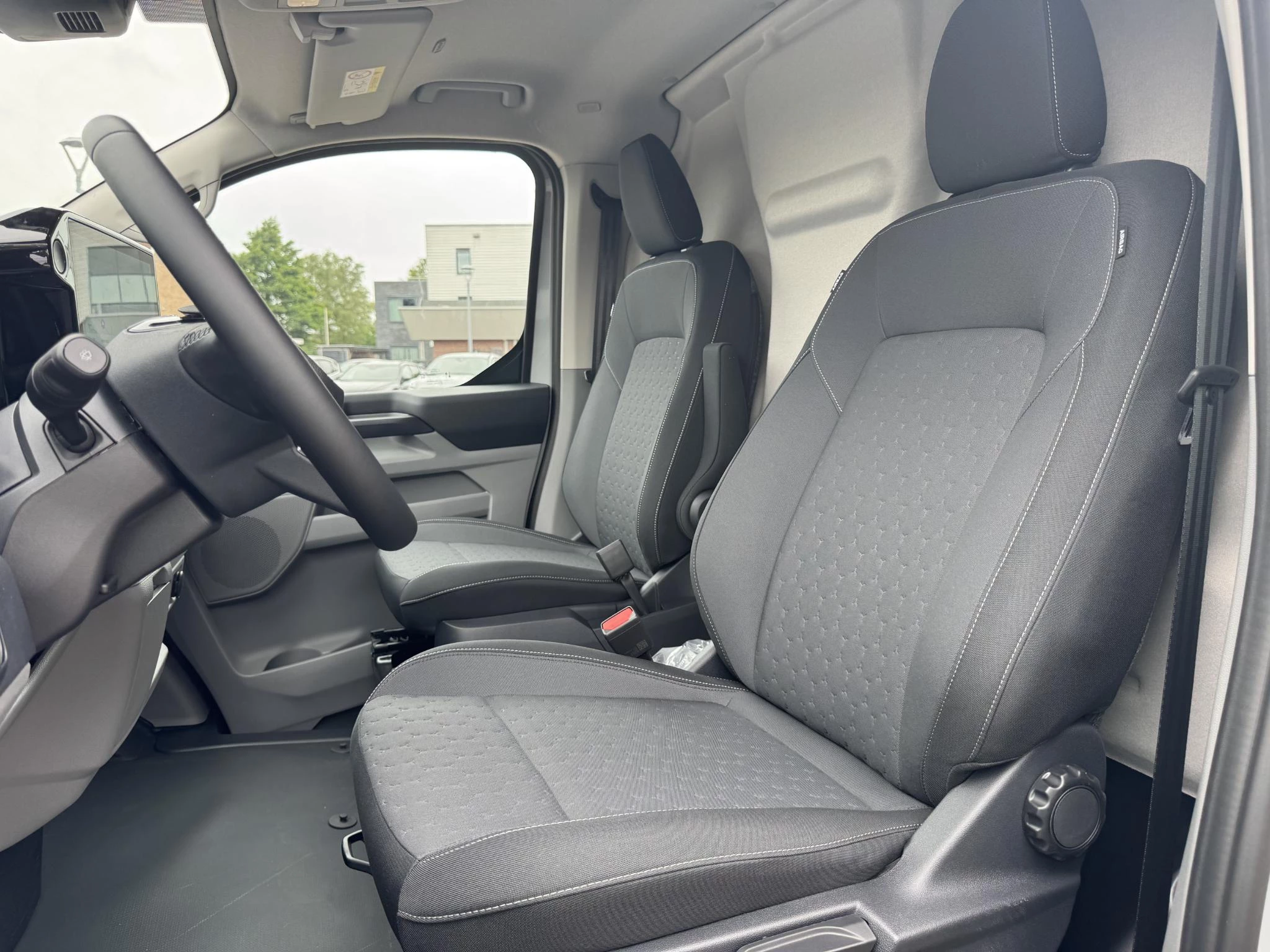Hoofdafbeelding Ford E-Transit Custom