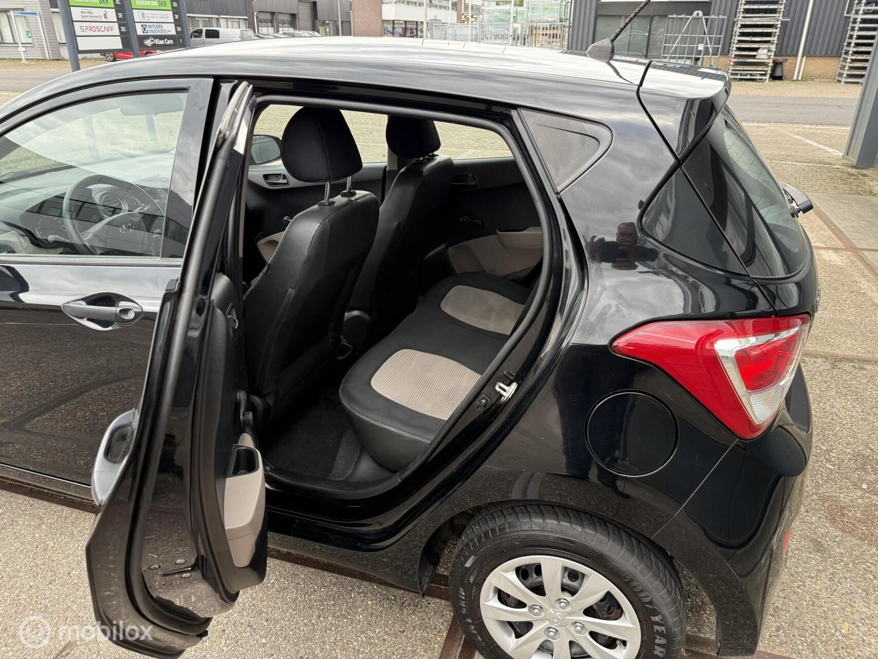 Hoofdafbeelding Hyundai i10