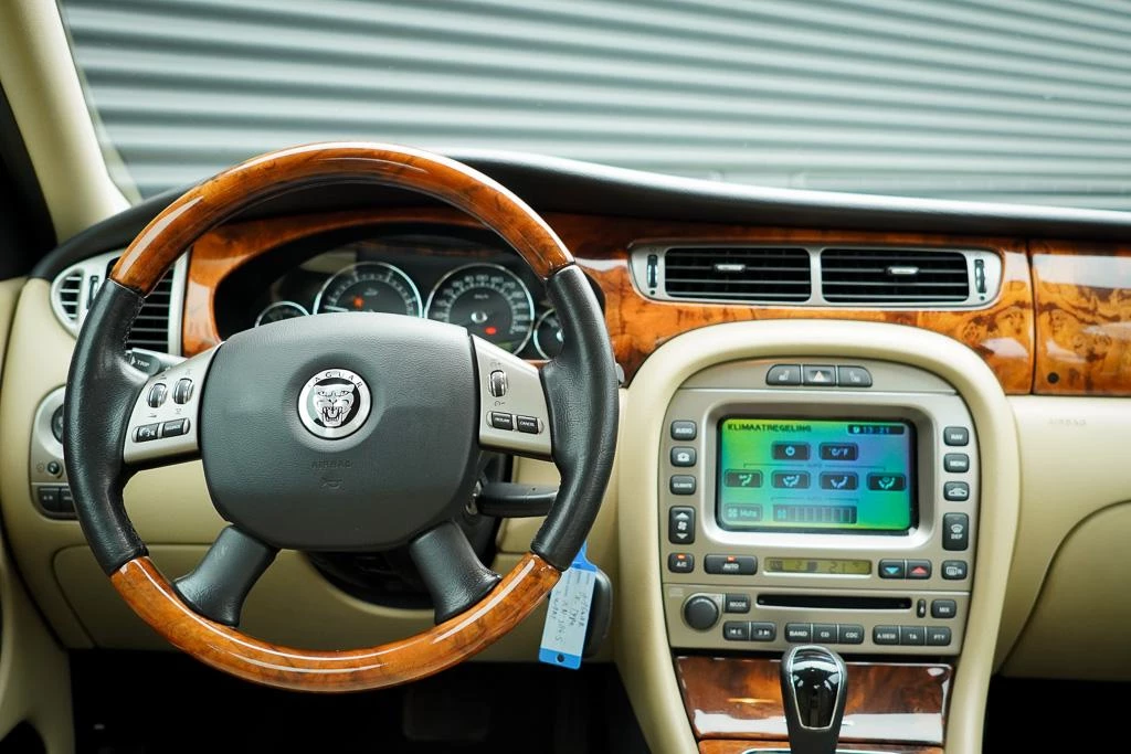 Hoofdafbeelding Jaguar X-Type