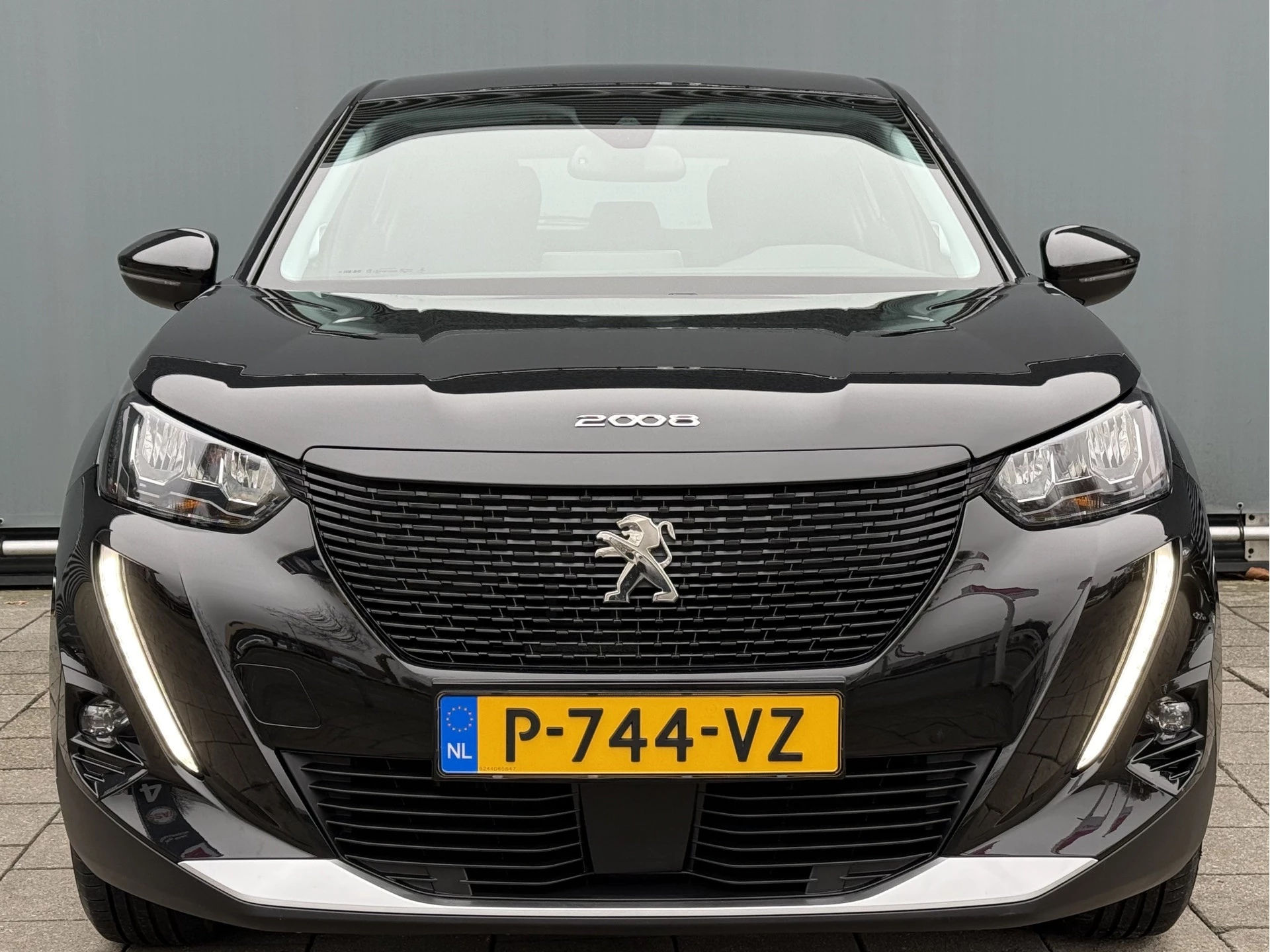 Hoofdafbeelding Peugeot e-2008