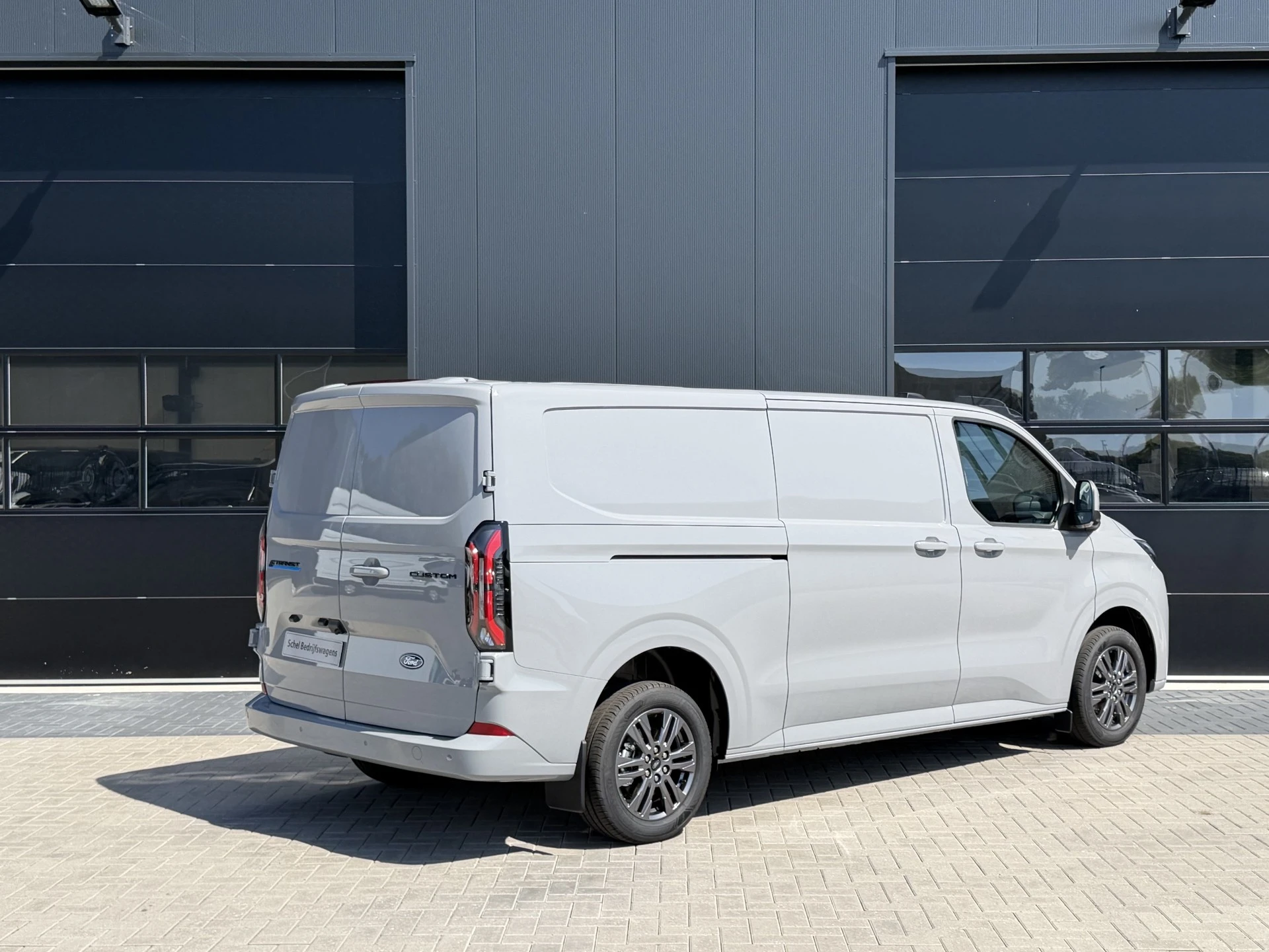 Ford E-Transit Custom