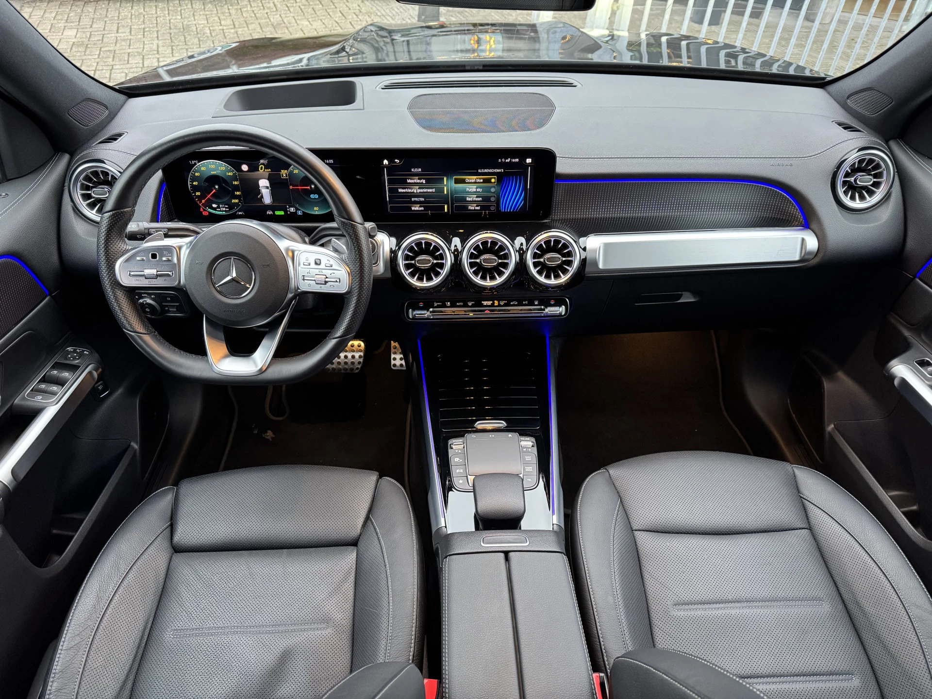 Hoofdafbeelding Mercedes-Benz EQB