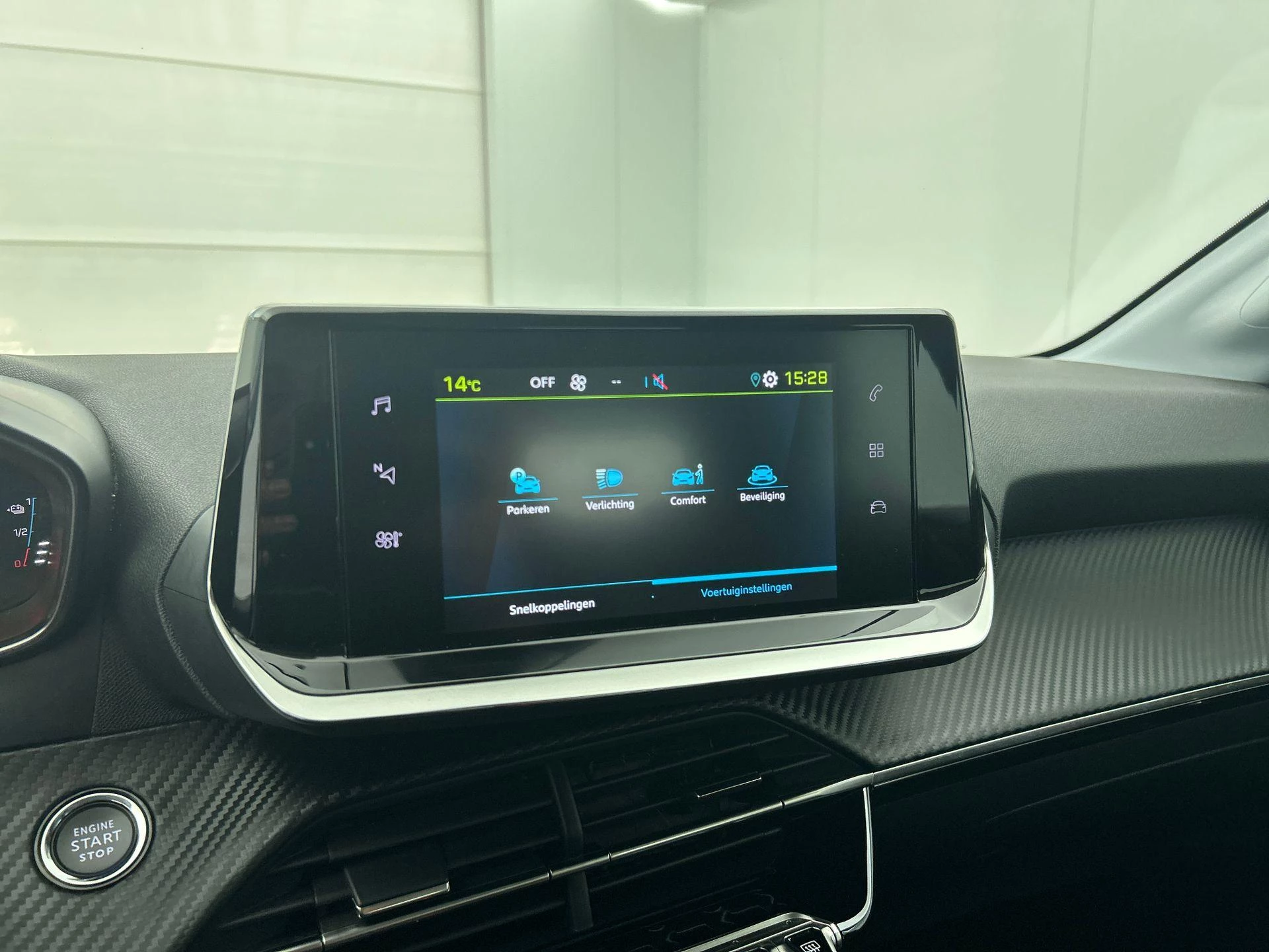 Hoofdafbeelding Peugeot e-208