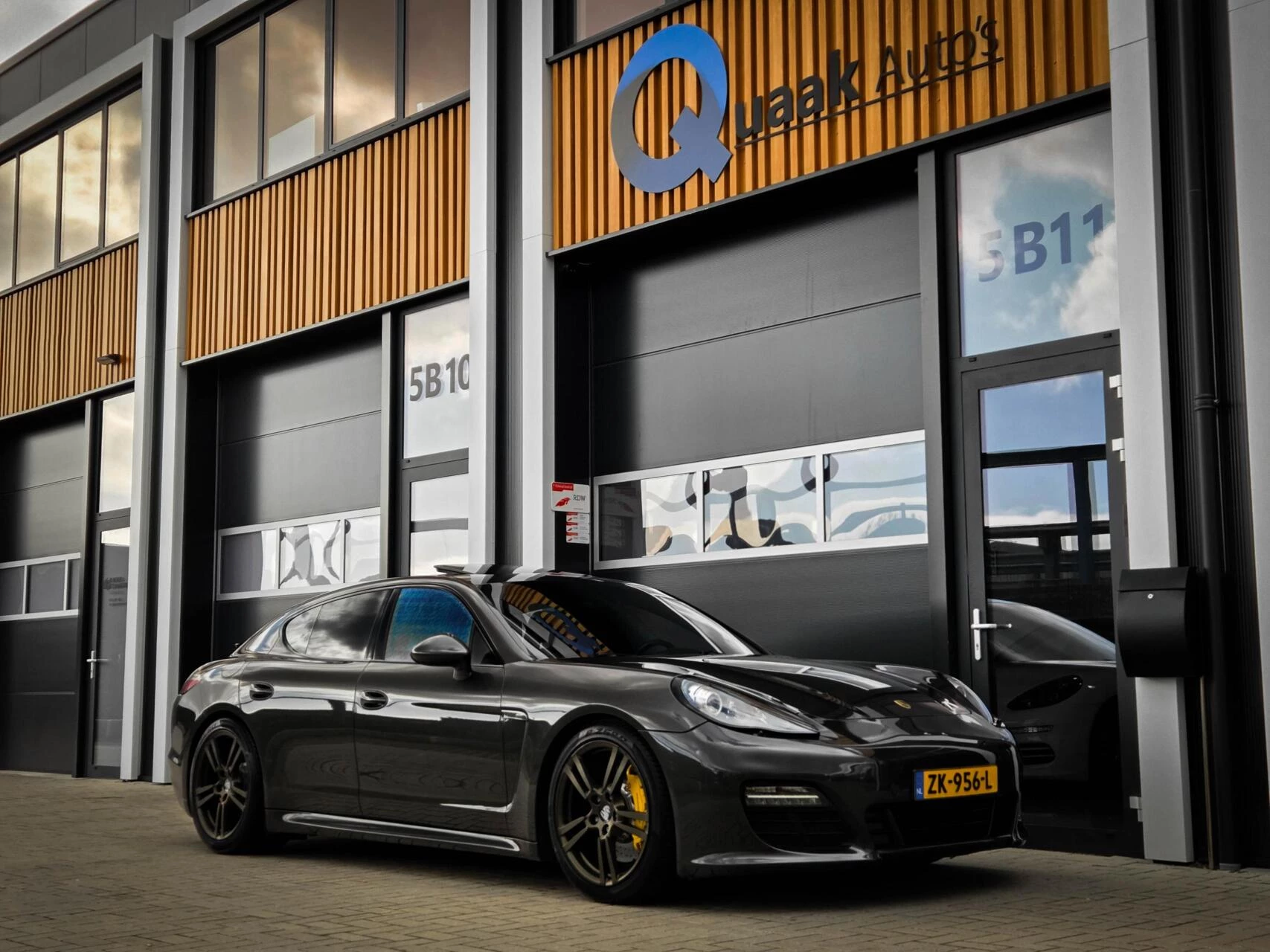 Hoofdafbeelding Porsche Panamera
