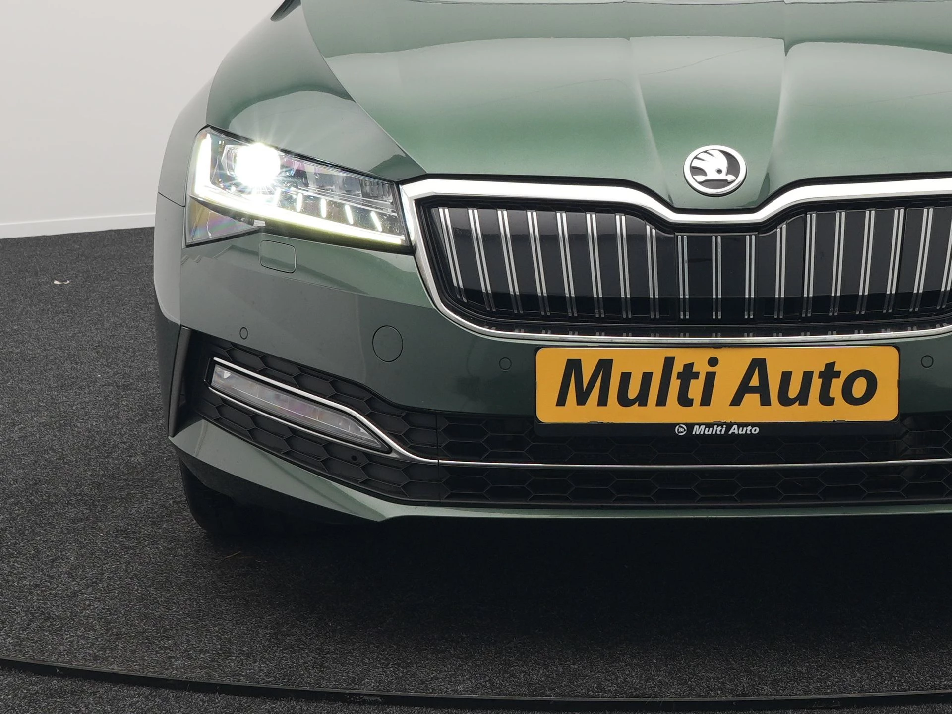 Hoofdafbeelding Škoda Superb