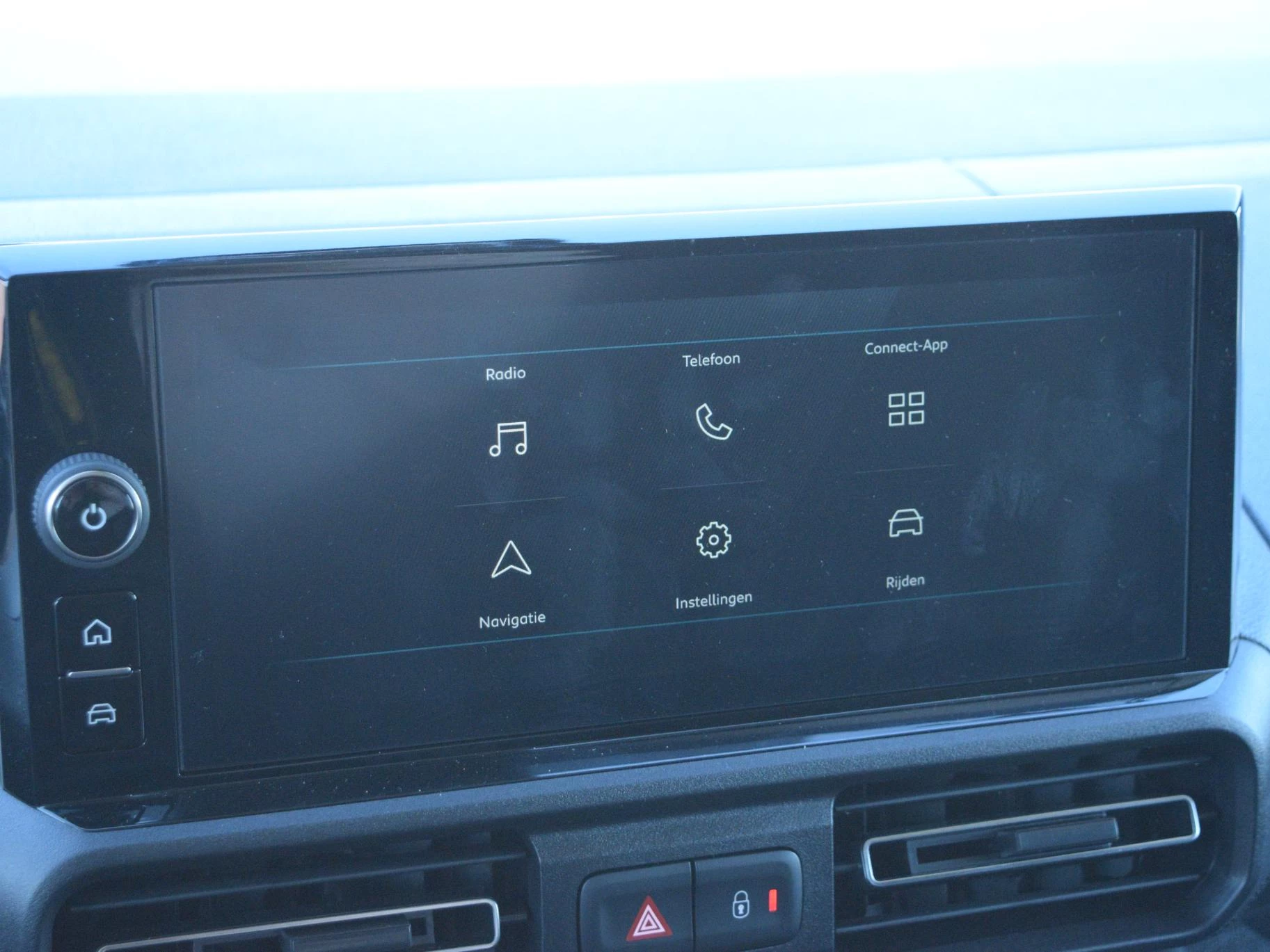 Hoofdafbeelding Peugeot e-Partner