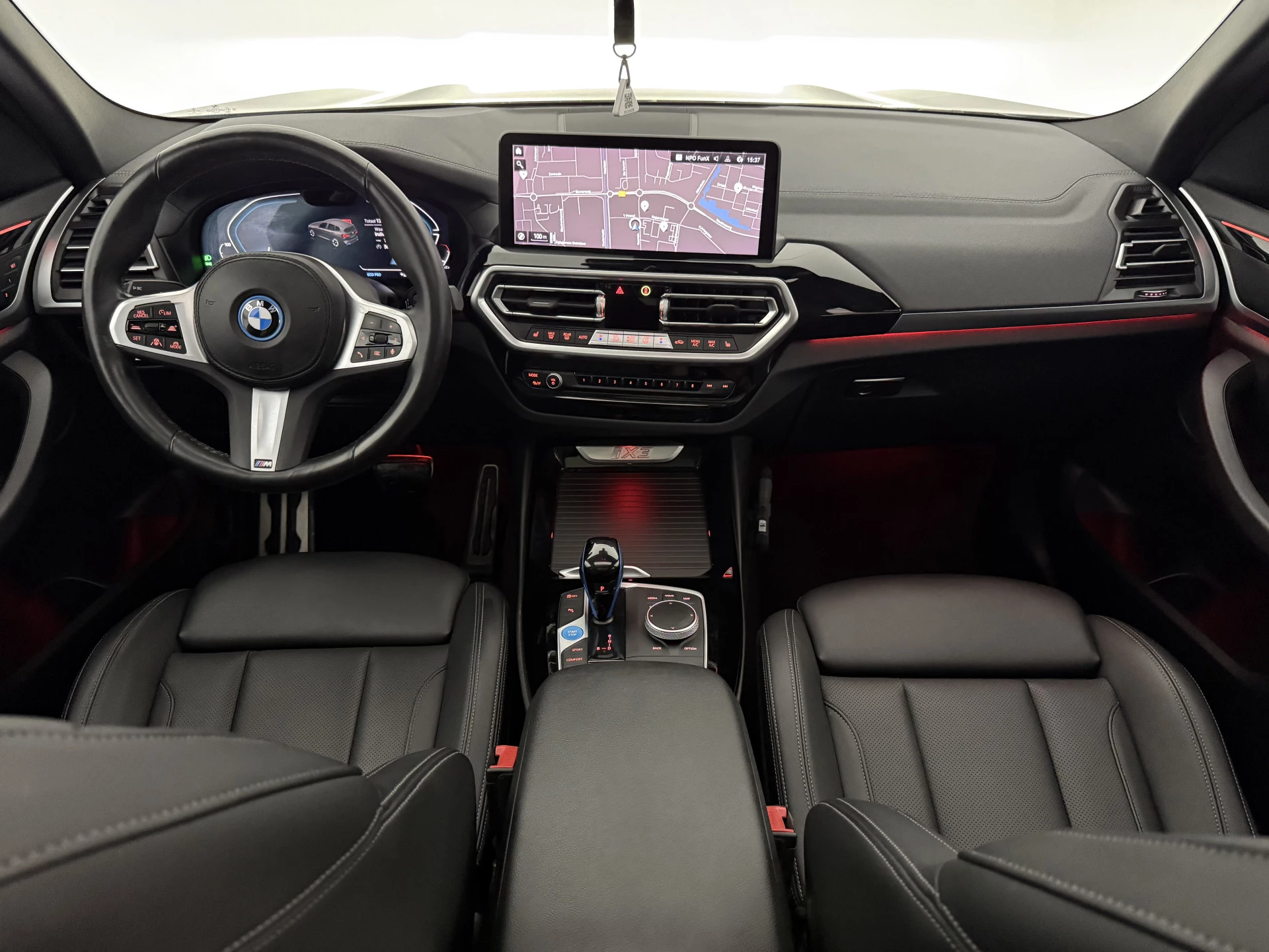 Hoofdafbeelding BMW iX3