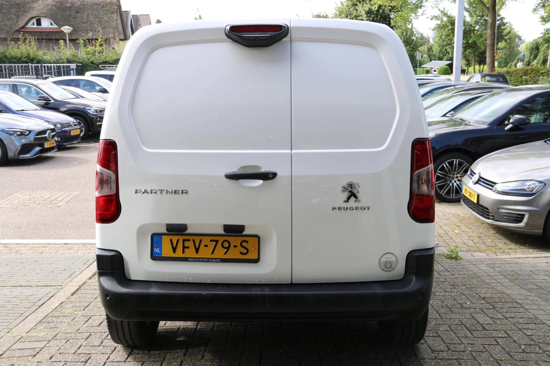 Hoofdafbeelding Peugeot Partner