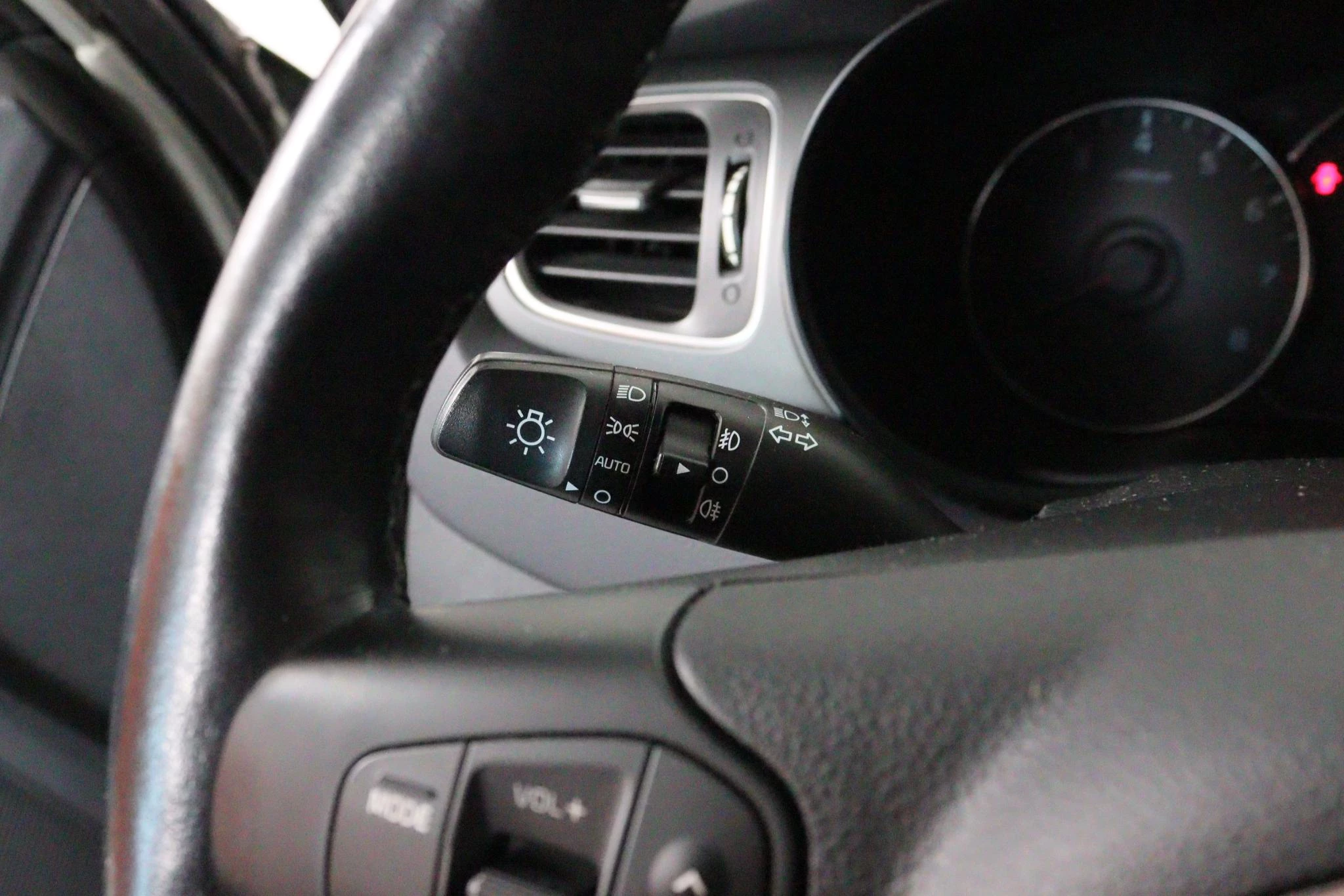 Hoofdafbeelding Kia Carens
