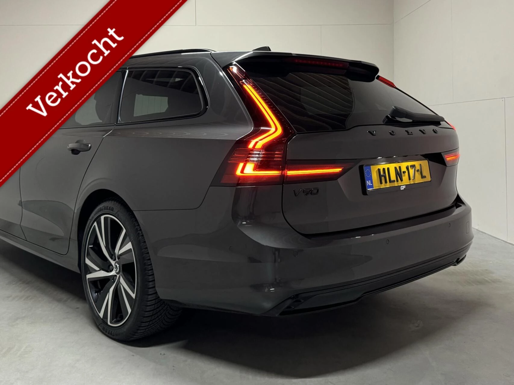 Hoofdafbeelding Volvo V90