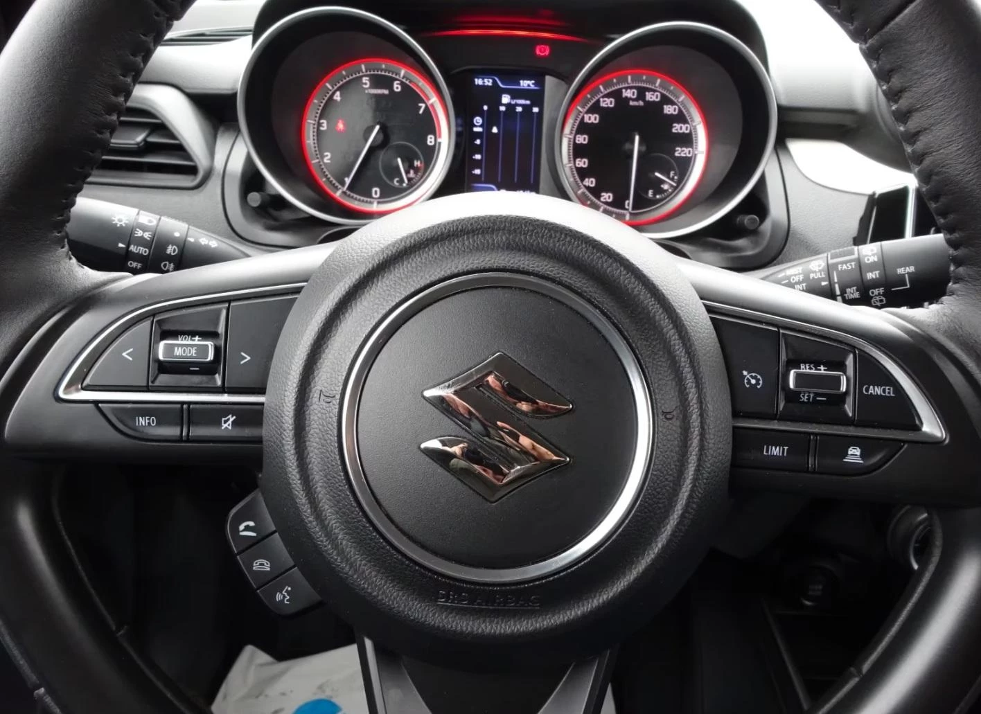 Hoofdafbeelding Suzuki Swift