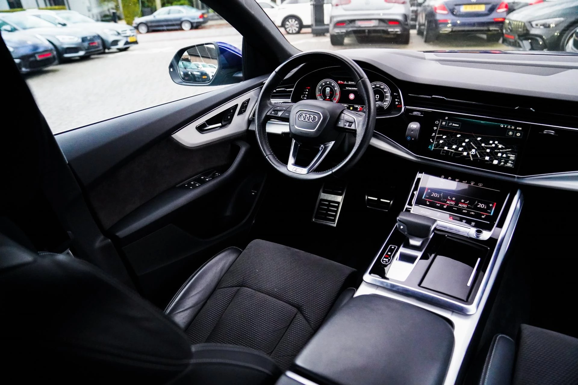 Hoofdafbeelding Audi Q8