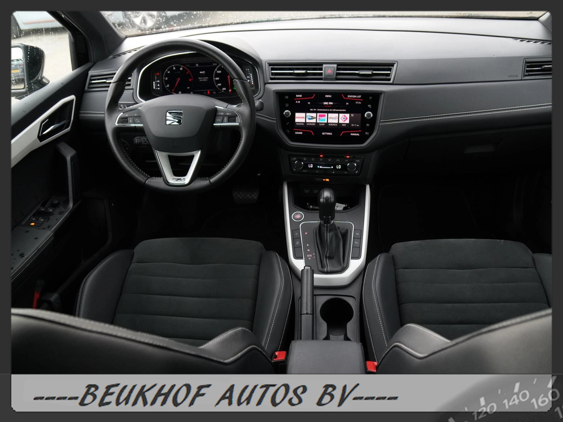 Hoofdafbeelding SEAT Arona