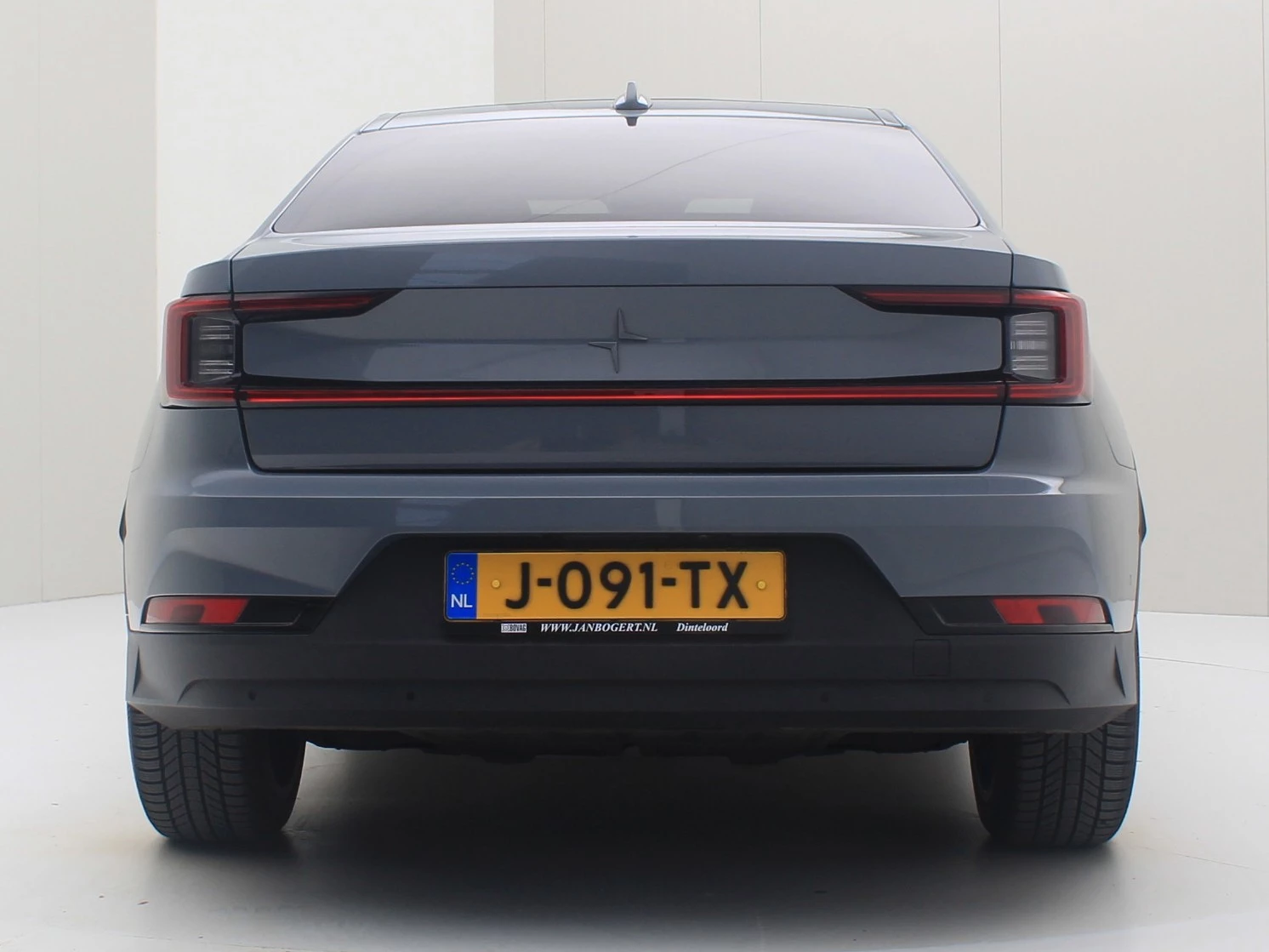Hoofdafbeelding Polestar 2