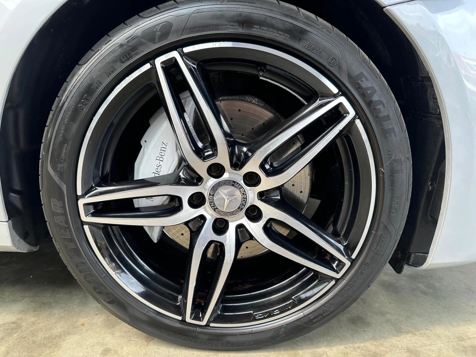 Hoofdafbeelding Mercedes-Benz E-Klasse