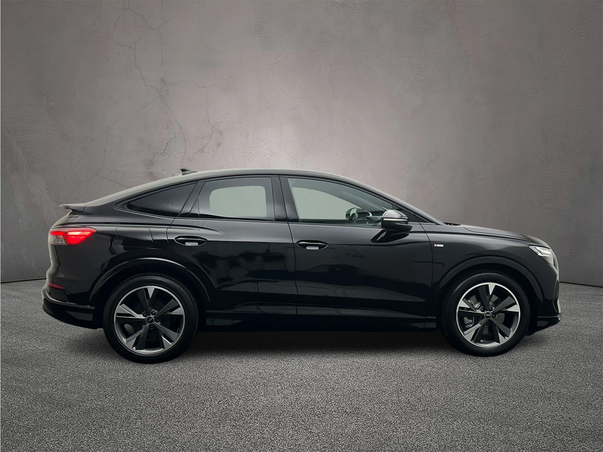 Hoofdafbeelding Audi Q4 e-tron