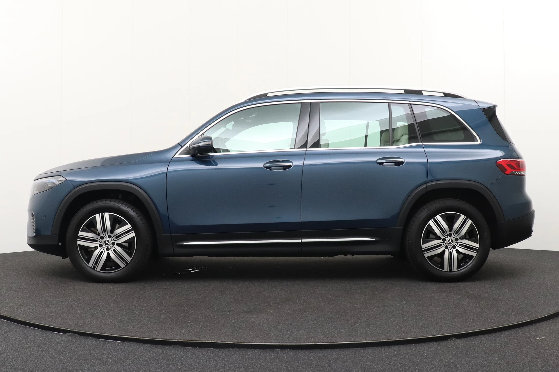 Hoofdafbeelding Mercedes-Benz EQB