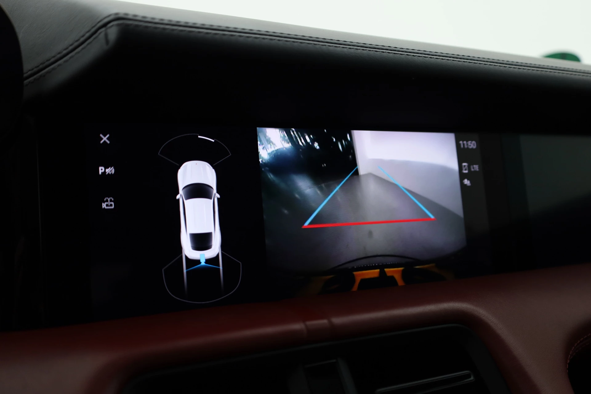 Hoofdafbeelding Porsche Taycan