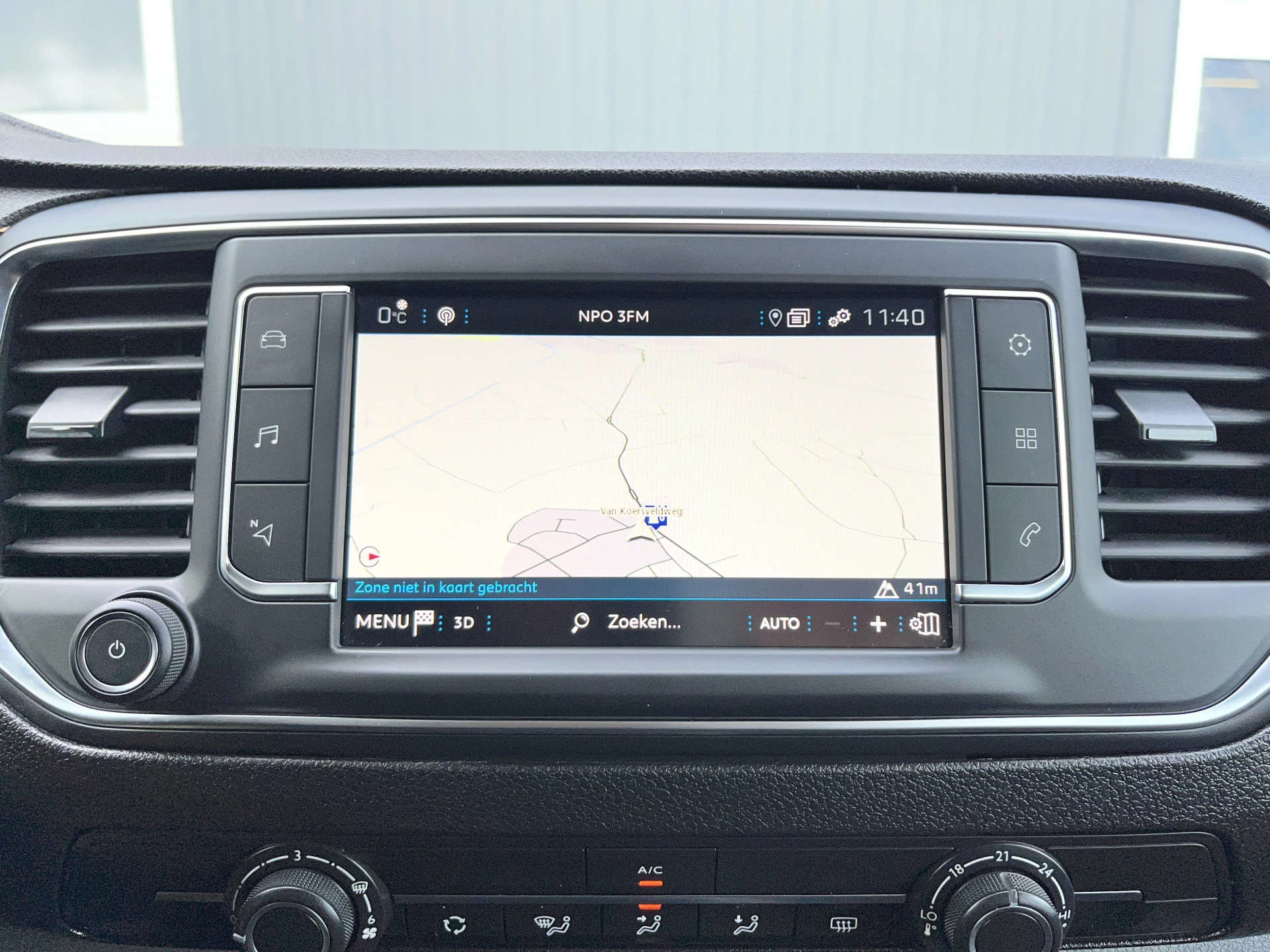 Hoofdafbeelding Peugeot Traveller