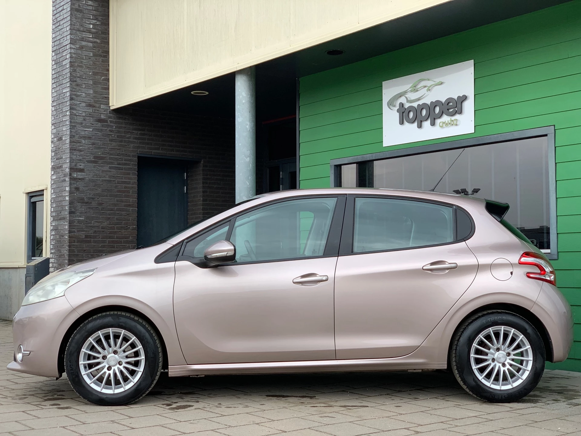 Hoofdafbeelding Peugeot 208