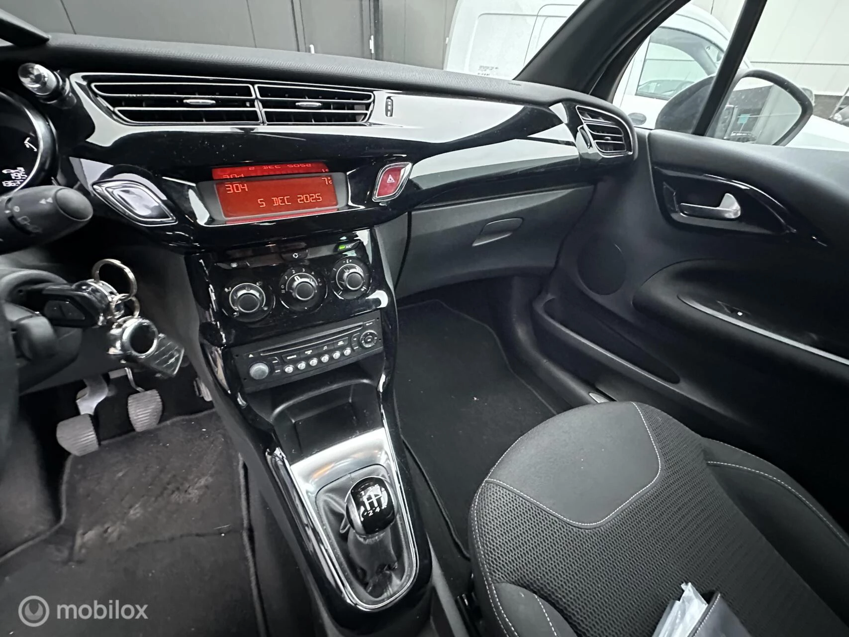 Hoofdafbeelding DS DS 3