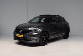 Volkswagen T-Roc 1.5 TSI R-Line PANORAMADAK / VIRTUAL / CARPLAY / CAMERA / SFEERVERLICHTING / 19INCH / AFN.TREKHAAK