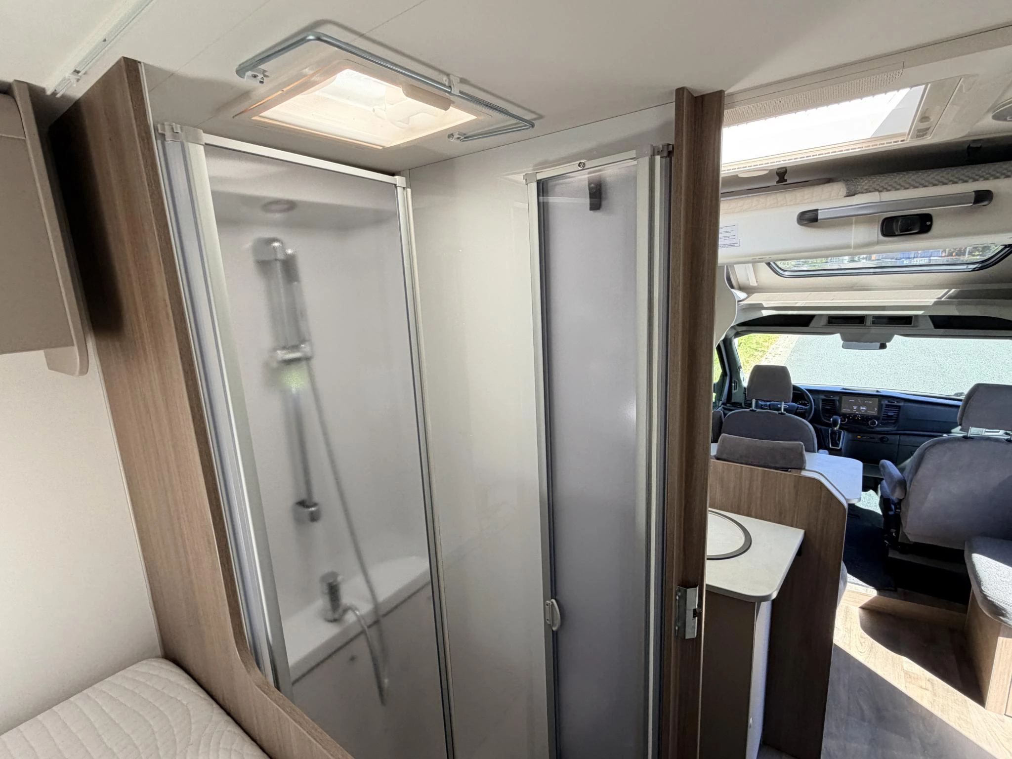 Hoofdafbeelding Carado T447t Ford 130PK Camper•Automaat•TV•5Persoons