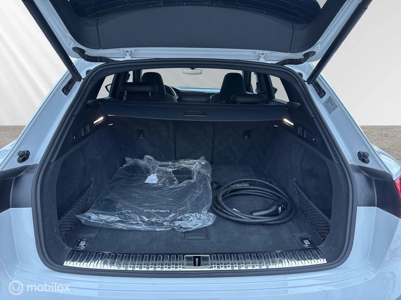 Hoofdafbeelding Audi Q8 e-tron