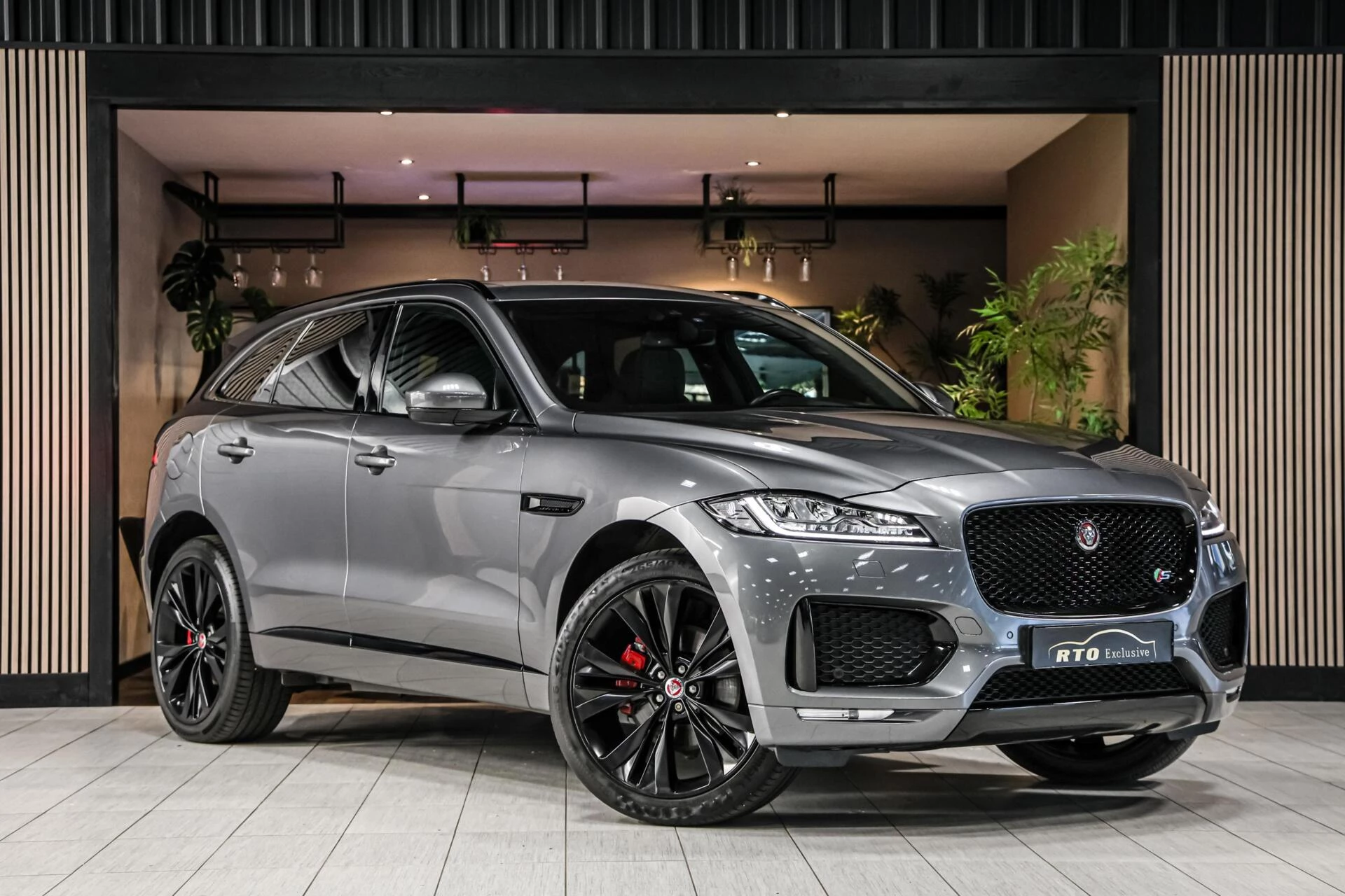 Hoofdafbeelding Jaguar F-PACE