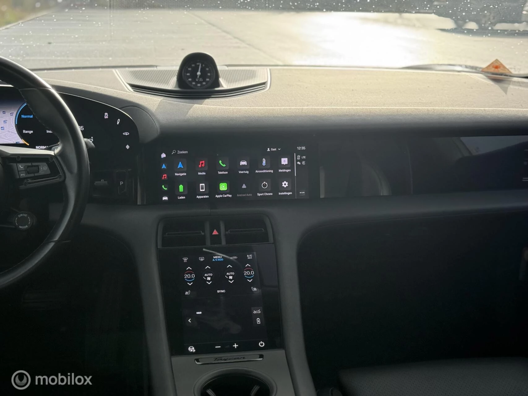 Hoofdafbeelding Porsche Taycan