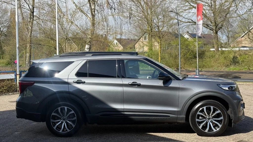 Hoofdafbeelding Ford Explorer