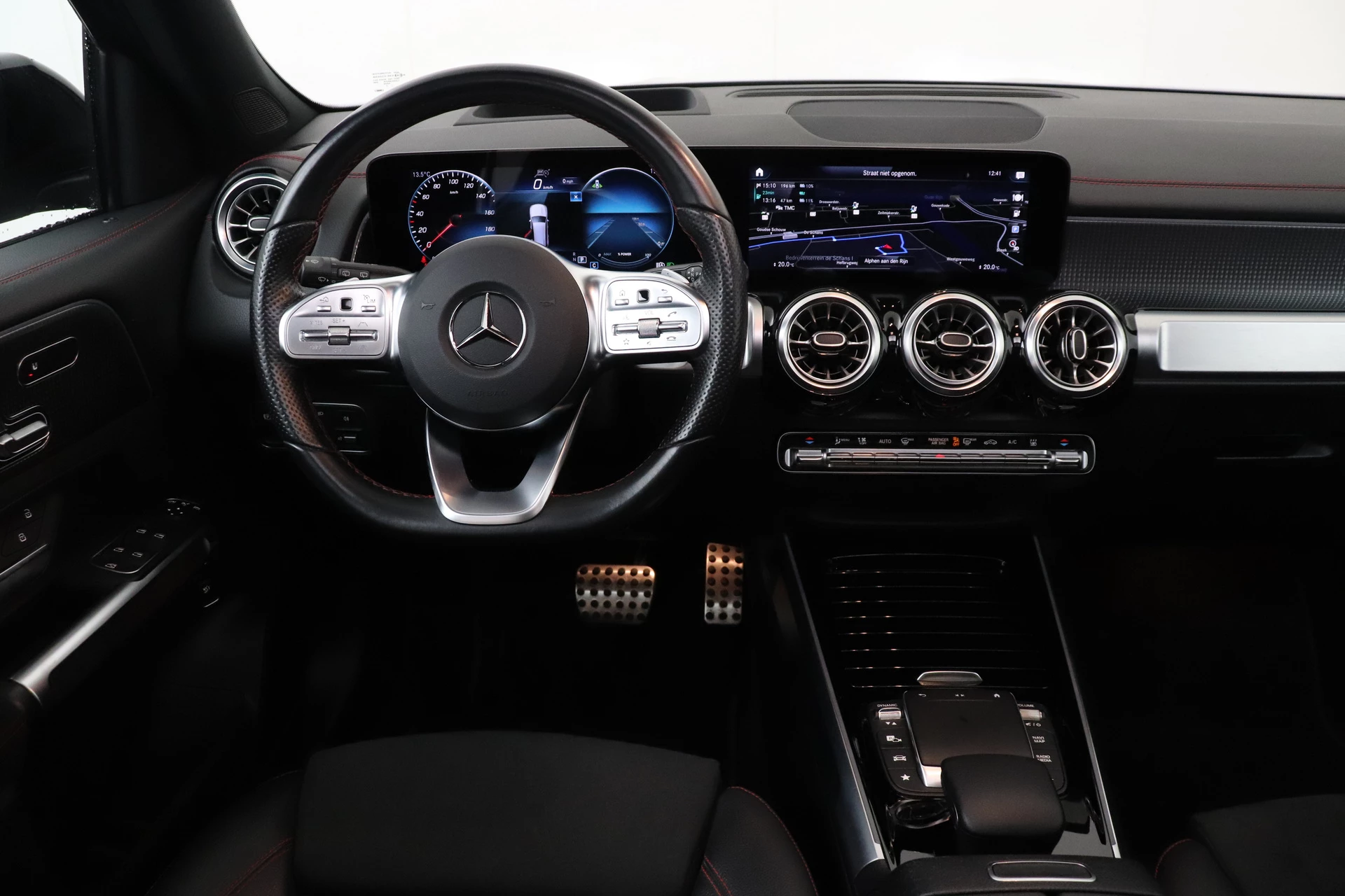 Hoofdafbeelding Mercedes-Benz EQB