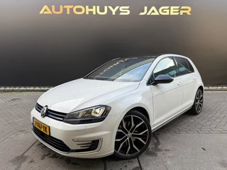 Volkswagen Golf 1.4 TSI GTE ACC Panorama Carplay Automaat