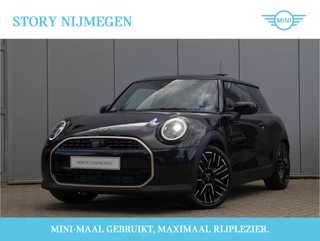 MINI 3-deurs Hatchback Cooper C JCW Automaat / Panoramadak / Parking Assistant / Head-Up / LED / Stoelverwarming / Comfort Access / Verwarmd stuurwiel