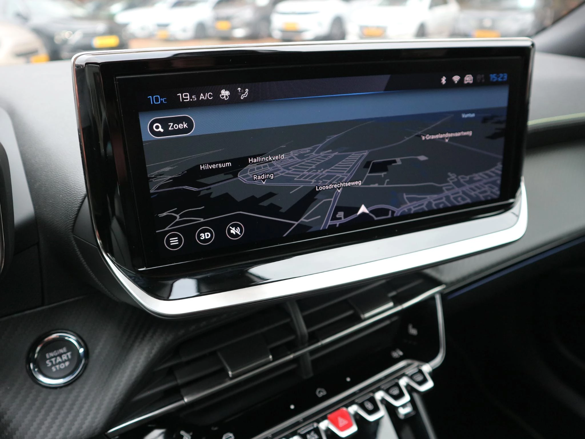 Hoofdafbeelding Peugeot e-2008