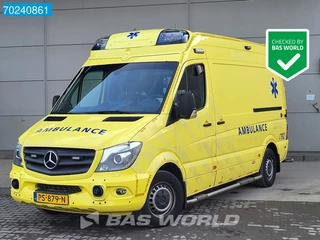 Hoofdafbeelding Mercedes-Benz Sprinter Mercedes Sprinter 319 CDI Automaat V6 Euro6 Complete NL Ambulance Brancard Ziekenwagen Rettungswagen Krankenwagen Airco Cruise control